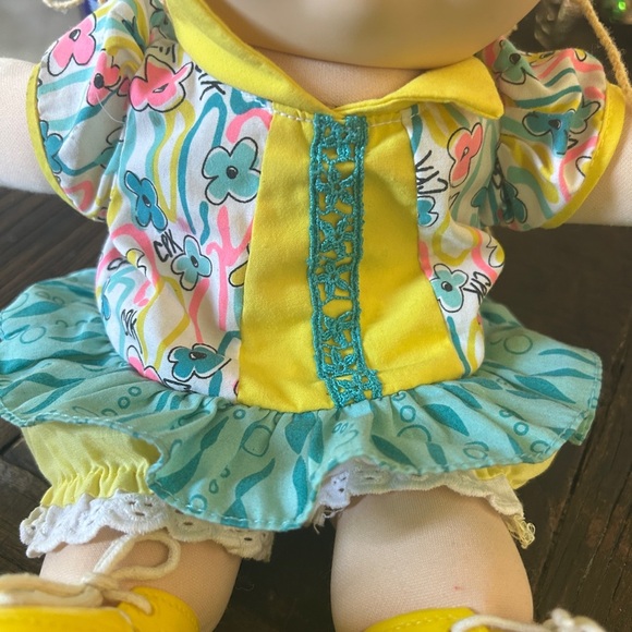 Vintage Cabbage Patch Kid Millie Fern– Blonde Styled Loop Yarn Hair, green eyes - Picture 6 of 6